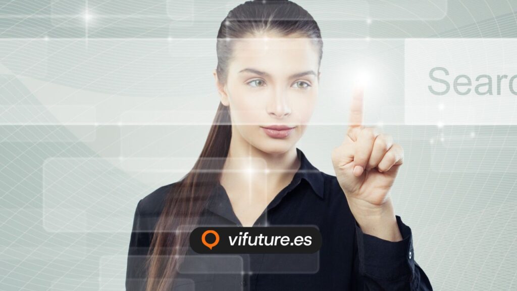 Mujer señalando pantalla digital para experto en seo